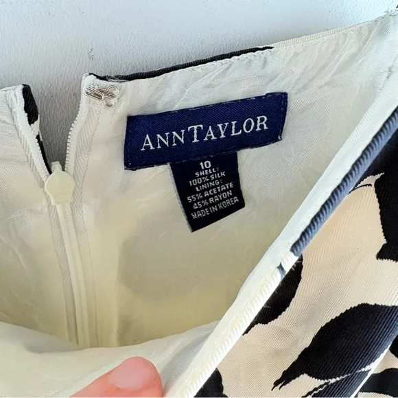 Ann Taylor Floral Silk Pencil Dress Sz 10 Chic Black White Wedding Party Elegant - Picture 5 of 9